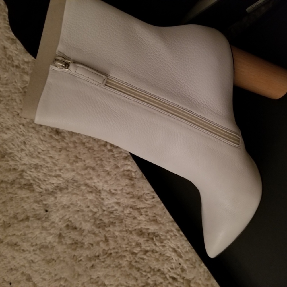 Heeled Boots - Picture 4 of 5